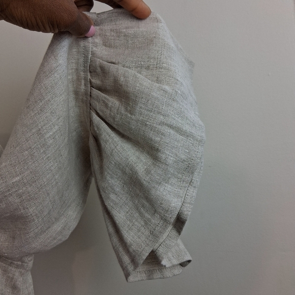 Crown Linen Design European Linen Bell Sleeve Blouse Size Large - Picture 7 of 9